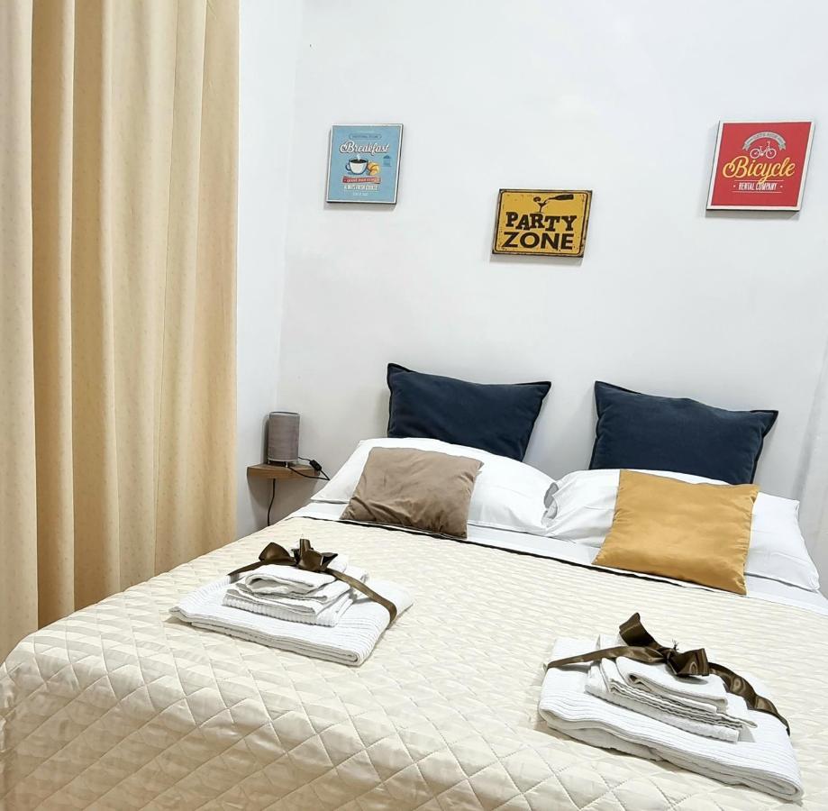 Casa Napoletana - Alighieri Apartment Napoli Bagian luar foto