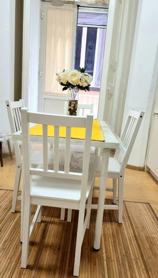 Casa Napoletana - Alighieri Apartment Napoli Bagian luar foto