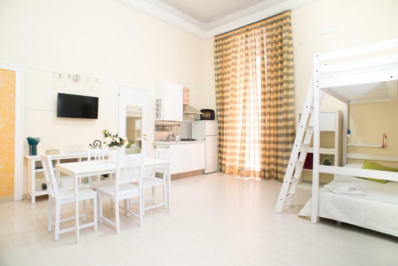 Casa Napoletana - Alighieri Apartment Napoli Bagian luar foto