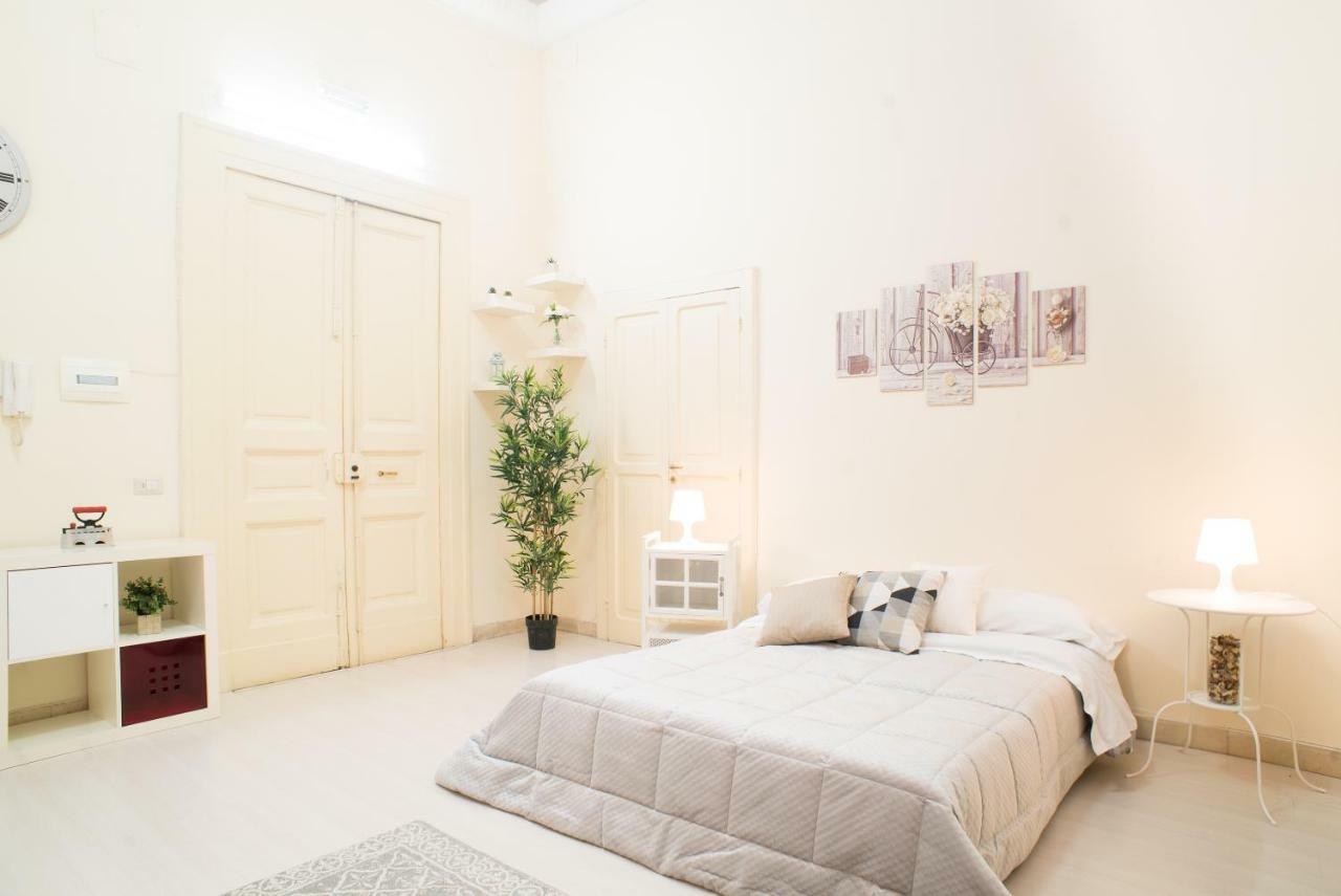 Casa Napoletana - Alighieri Apartment Napoli Bagian luar foto