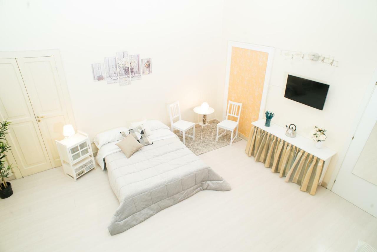 Casa Napoletana - Alighieri Apartment Napoli Bagian luar foto
