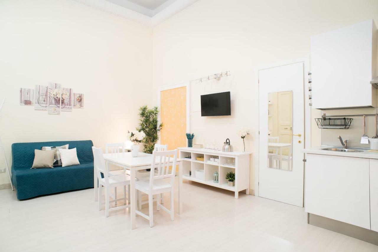 Casa Napoletana - Alighieri Apartment Napoli Bagian luar foto