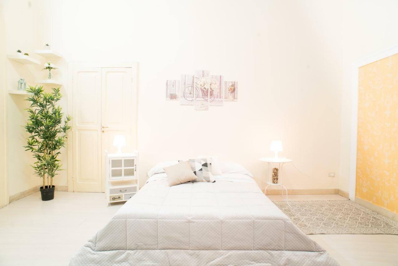 Casa Napoletana - Alighieri Apartment Napoli Bagian luar foto